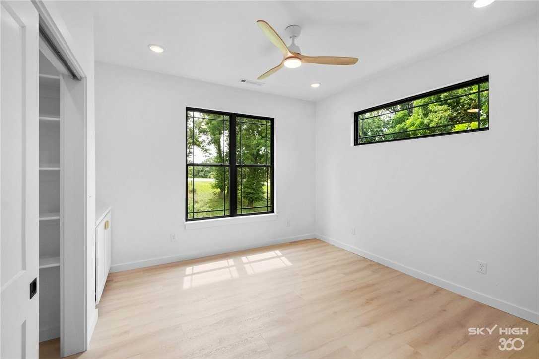 5 Central Heights Way - Photo 4 of 5
