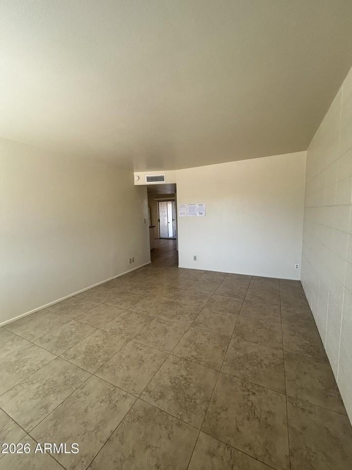 5233 E University Dr #B - Photo 7 of 26