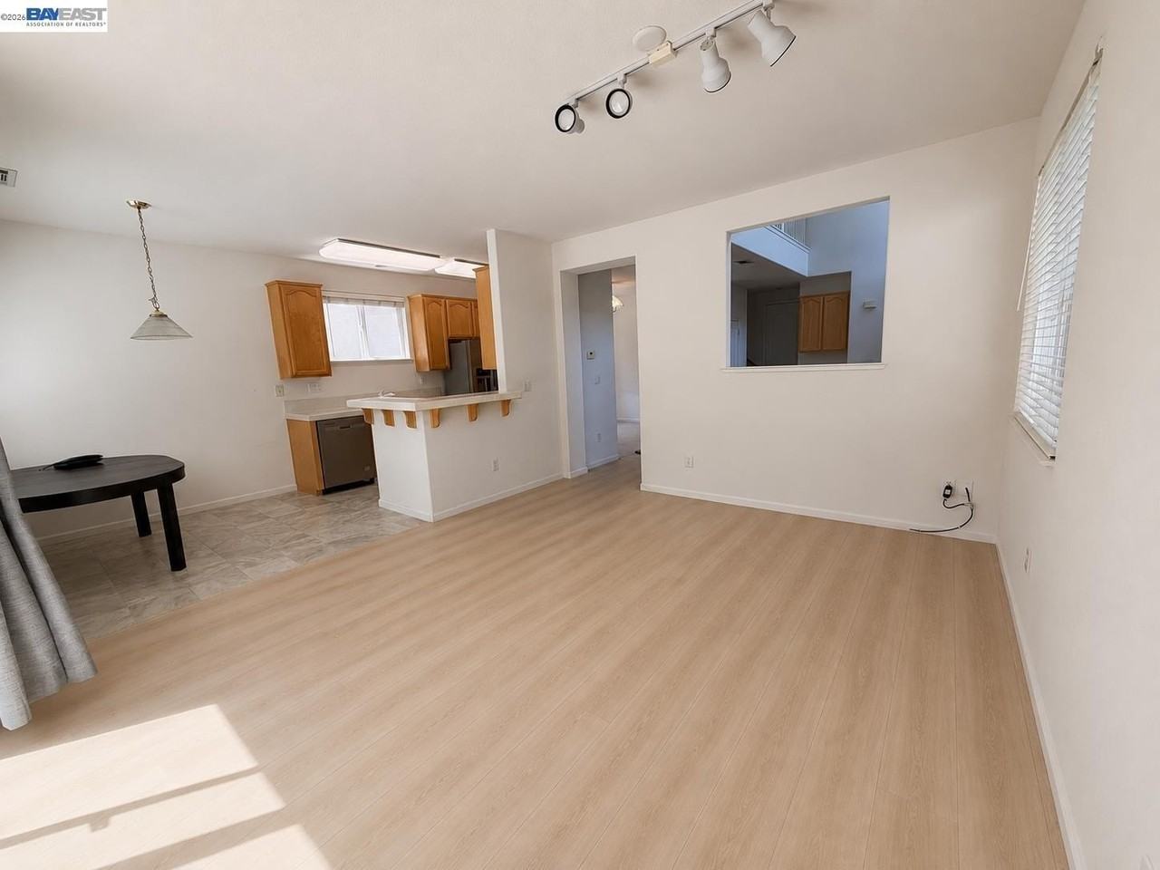 5168 Academy Rd - Photo 5 of 21