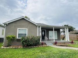 featured image of 1118 Academy St