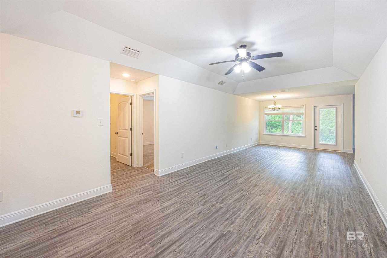 118 Michael Loop - Photo 6 of 22