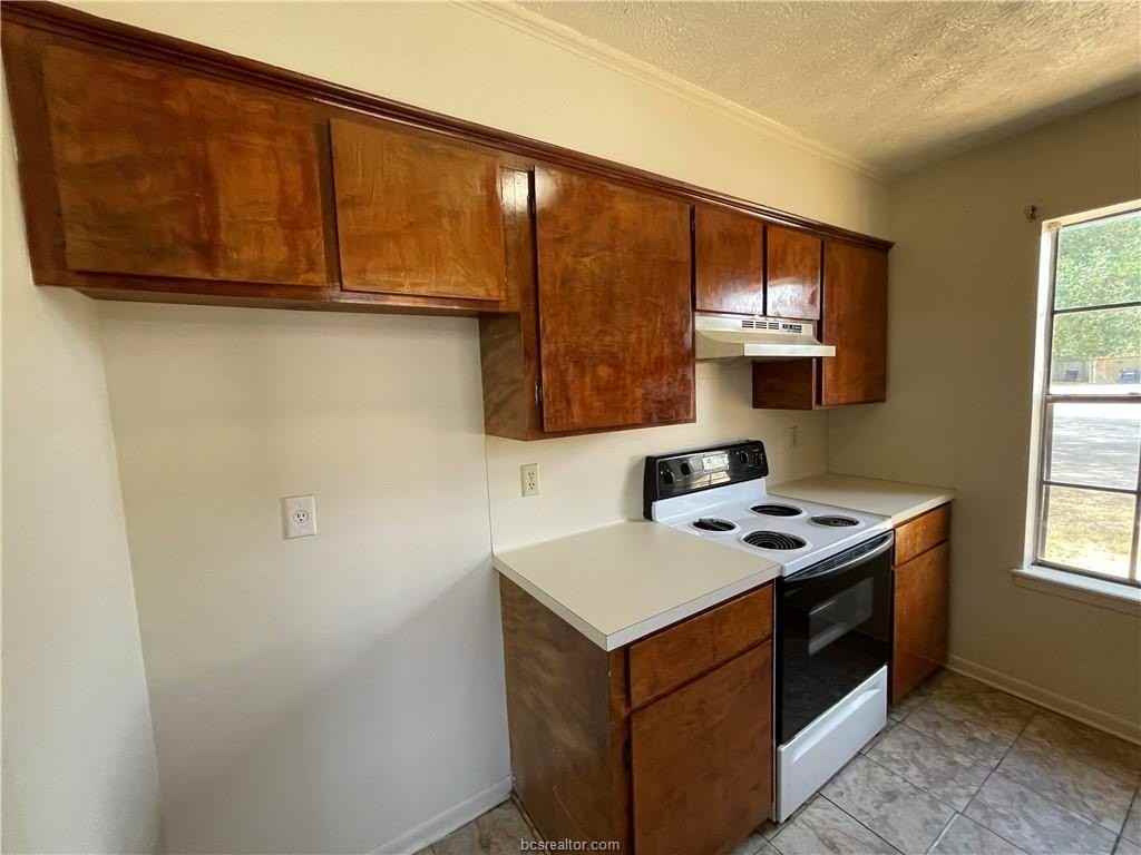 2317 San Pedro Dr - Photo 4 of 11