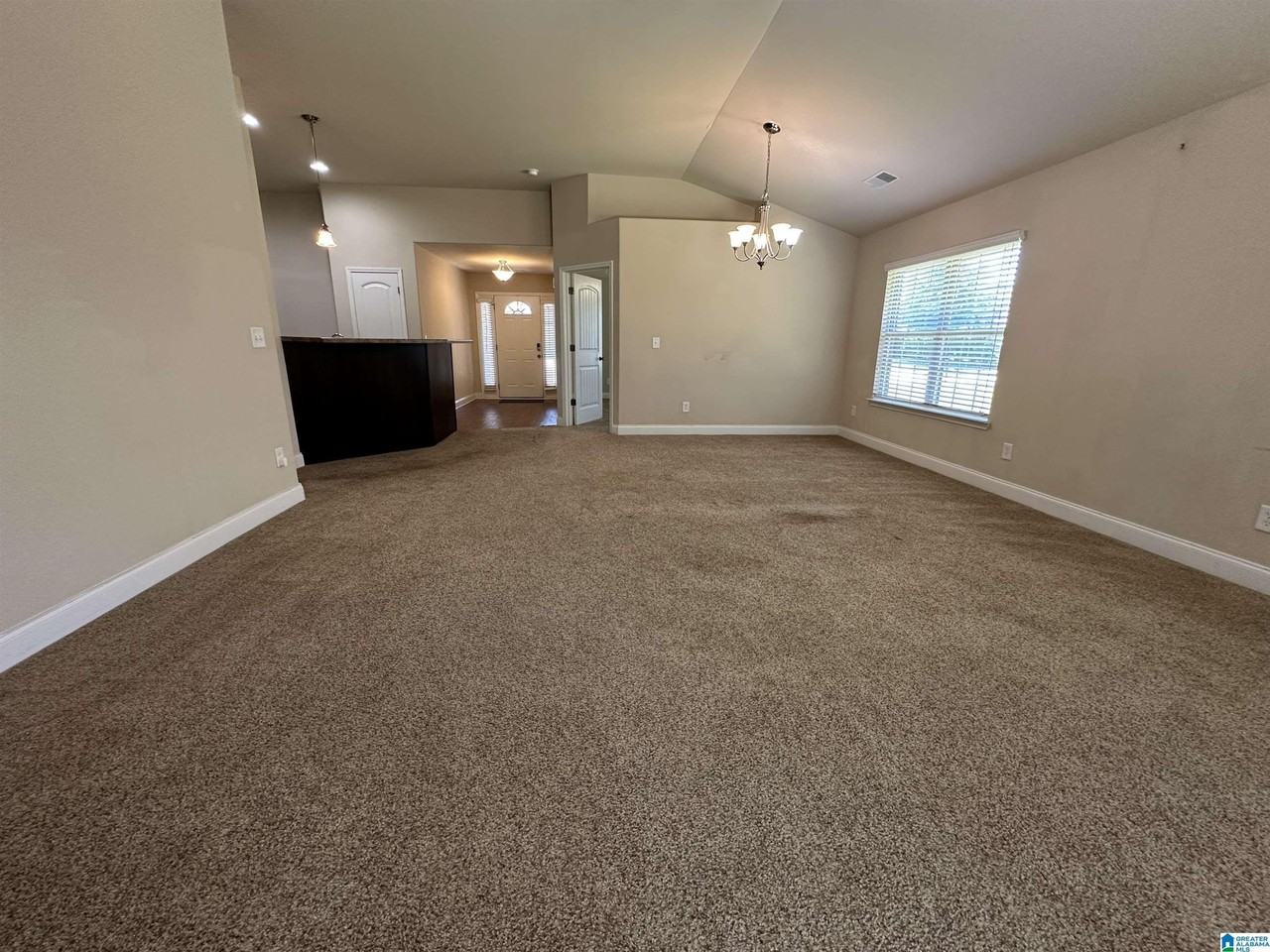 480 River Crest Dr N - Photo 6 of 17