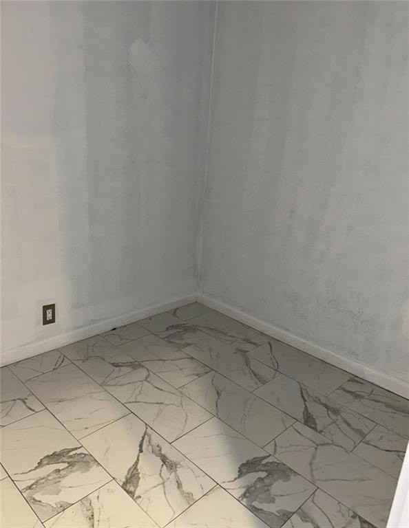 2292 Ralph Ave - Photo 4 of 8