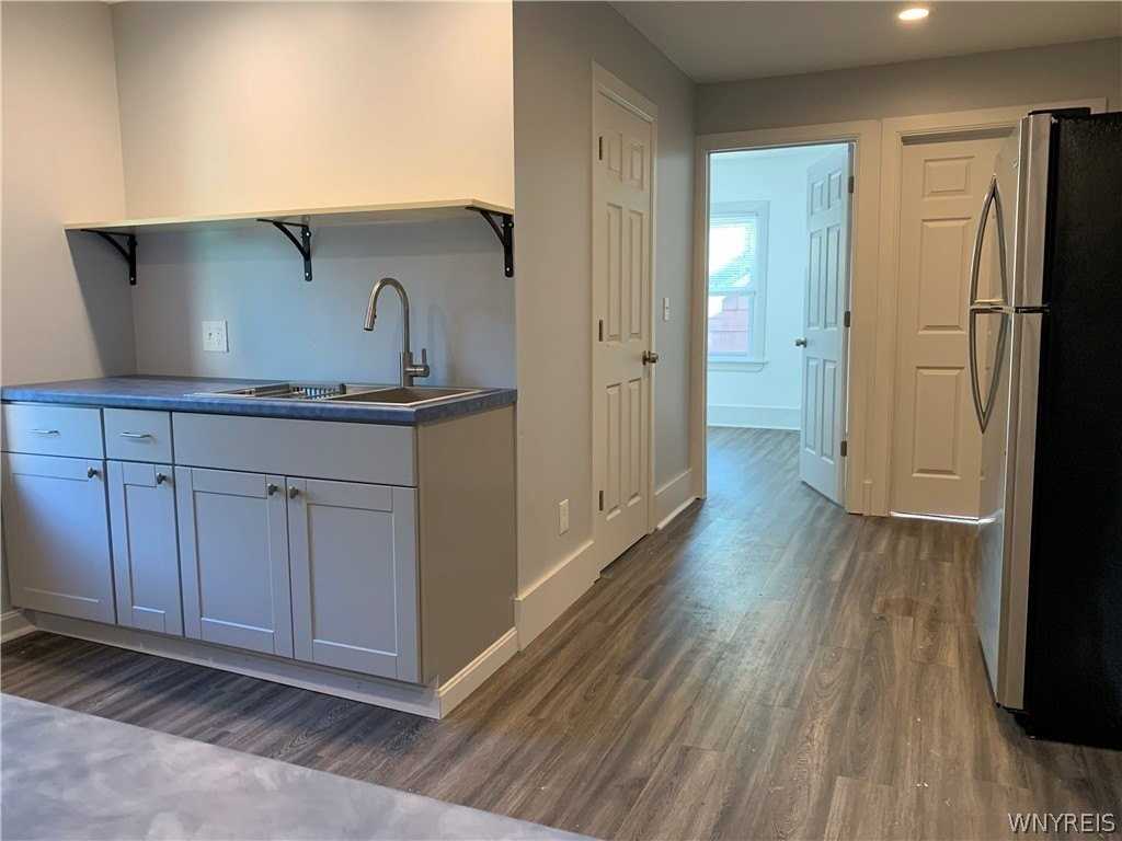 716 West Ave - Photo 3 of 14