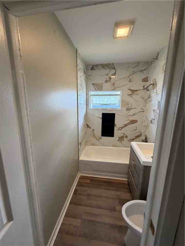 470 W 1st St - Photo 6 of 6