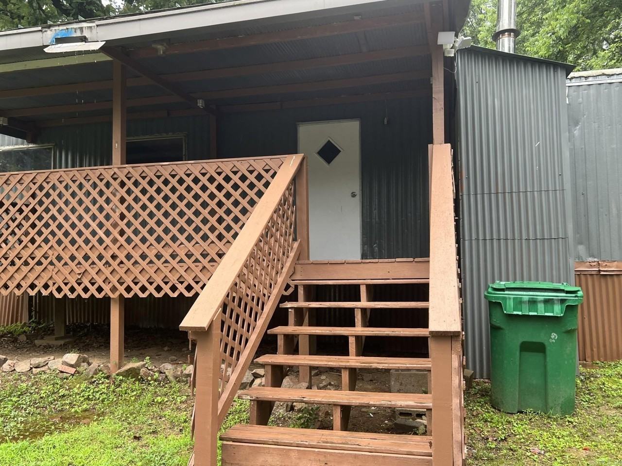 7413 Reed Rd - Photo 3 of 3
