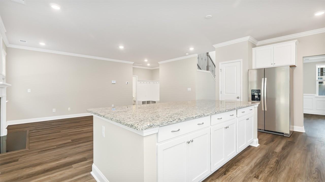 7159 Shooting Star Way - Photo 7 of 40