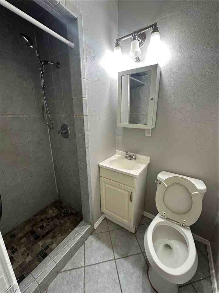 4226 Schanen Blvd - Photo 2 of 9