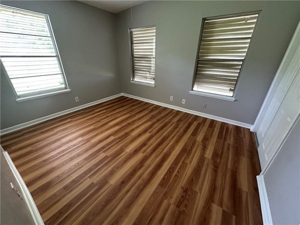 4226 Schanen Blvd - Photo 3 of 9
