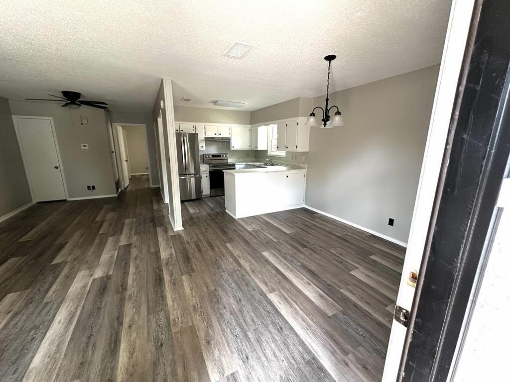 1402 N Adams St #4 - Photo 4 of 13