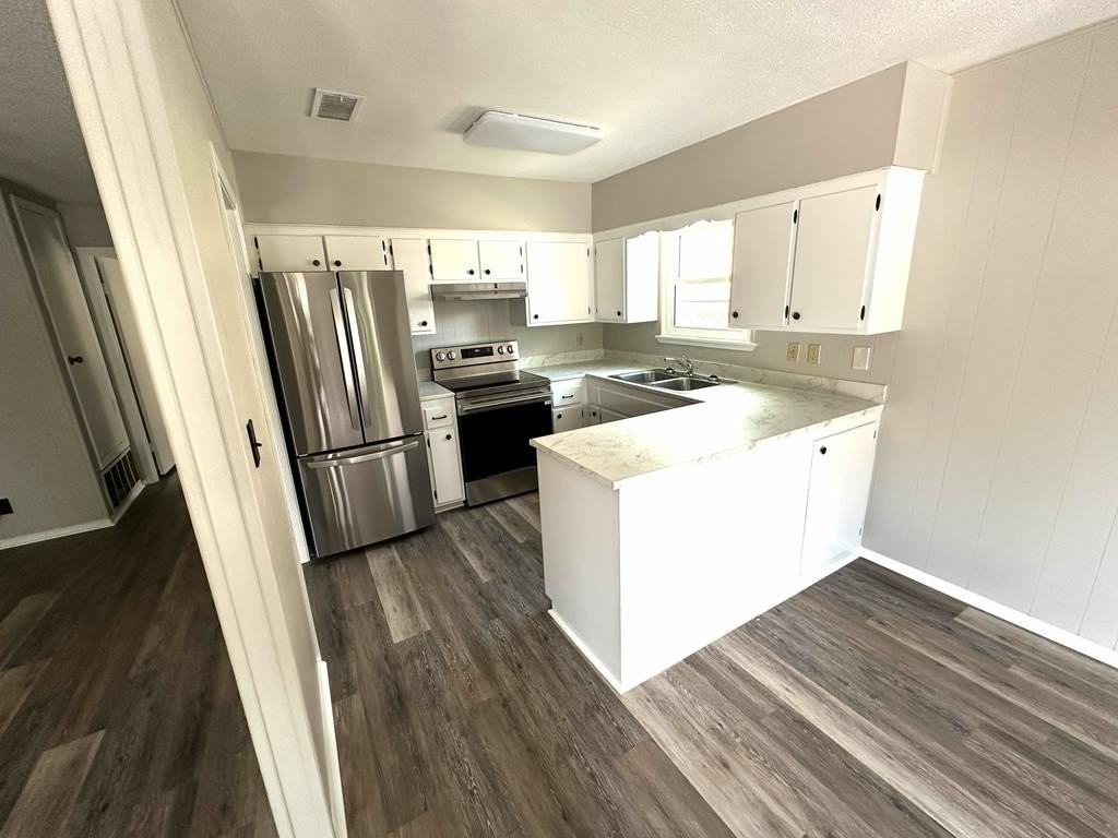 1402 N Adams St #4 - Photo 6 of 13