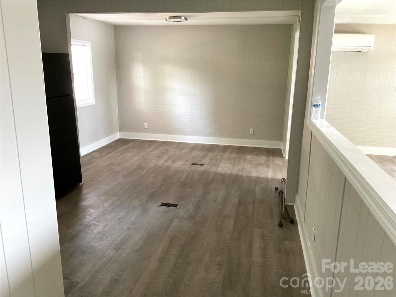 6950 Ingleside Dr - Photo 4 of 12