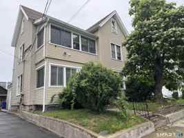 featured image of 11 Betts Pl