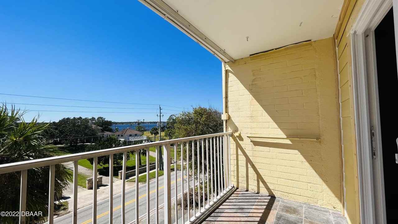 732 N Halifax Ave #402 - Photo 4 of 26