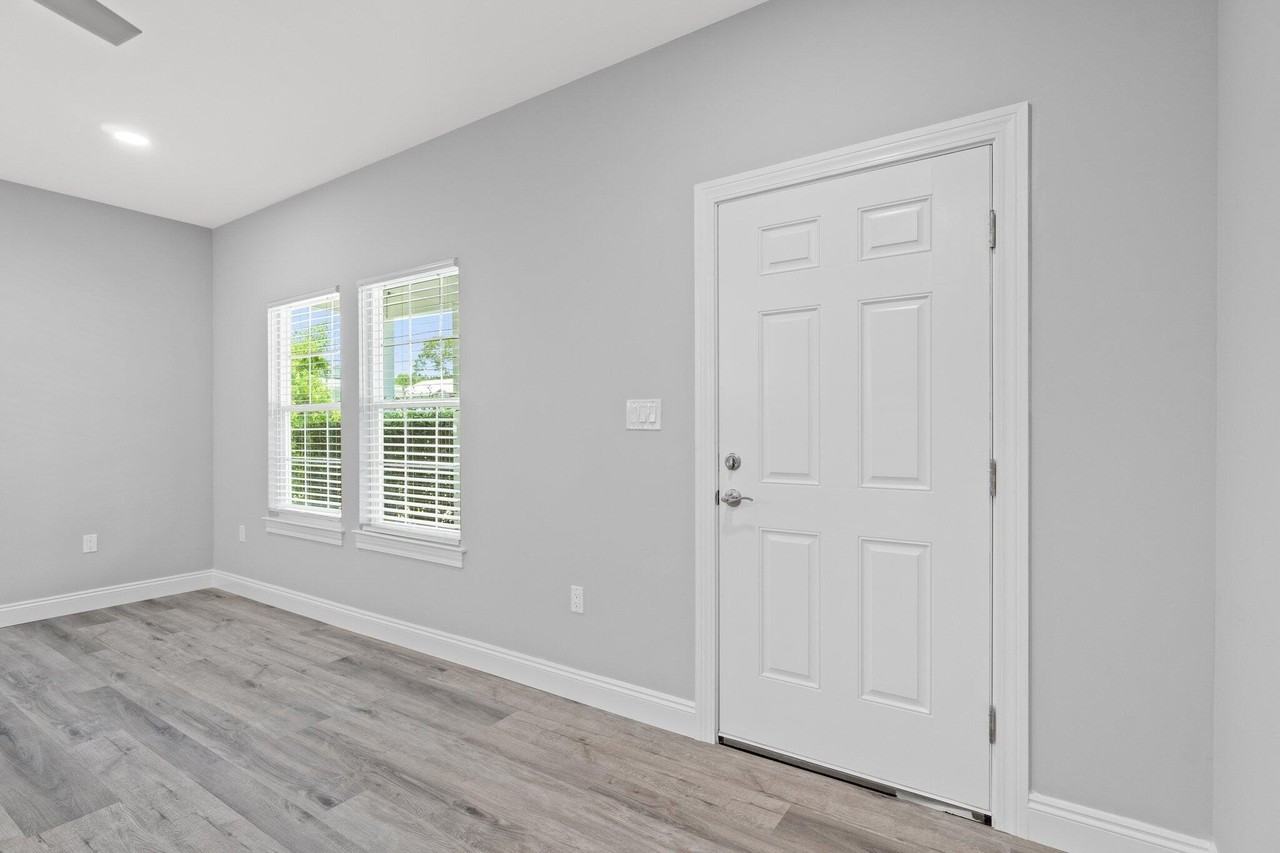108 Don Bishop Rd #6-4 - Photo 4 of 23
