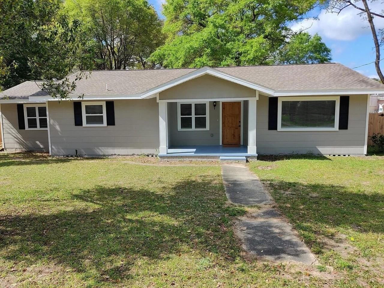 1088 Mapoles St - Photo 6 of 23