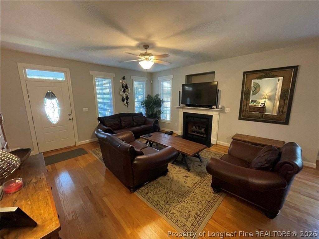 34 Woodbury Ln - Photo 4 of 39