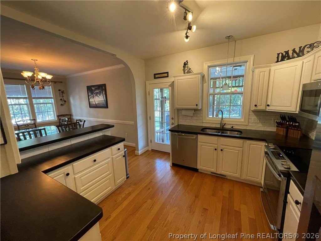34 Woodbury Ln - Photo 7 of 39