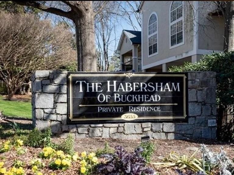 3655 Habersham Rd Ne #303