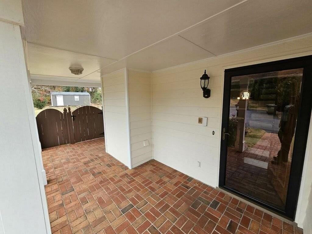 1505 Old Loganville Rd - Photo 2 of 46