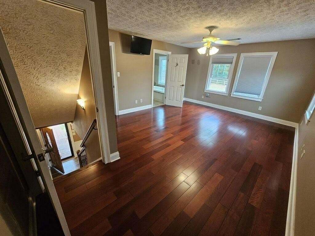 1505 Old Loganville Rd - Photo 5 of 46