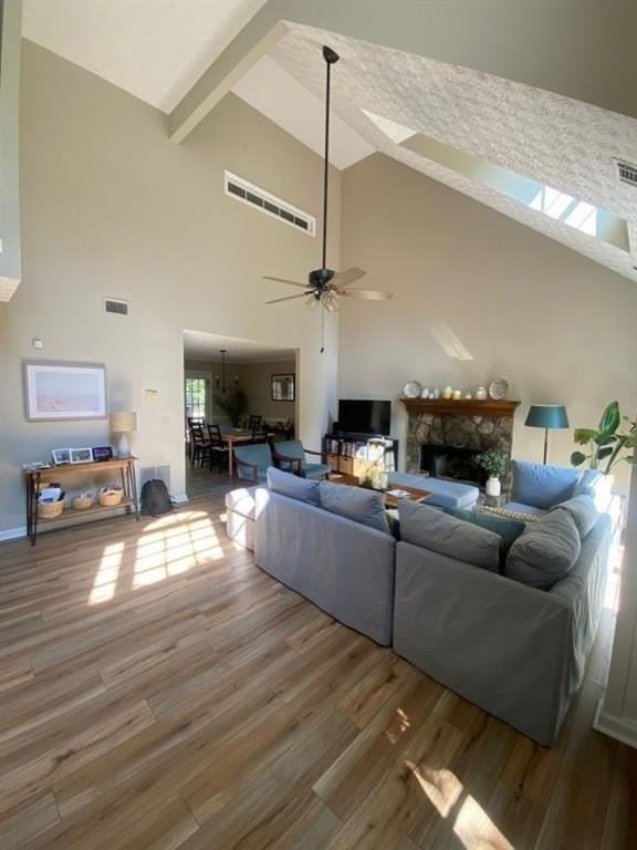 420 Ridge Ct - Photo 3 of 11