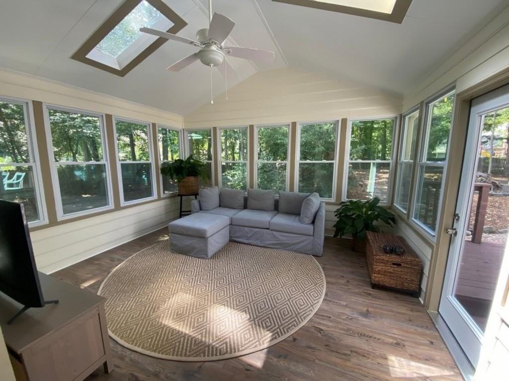420 Ridge Ct - Photo 6 of 11