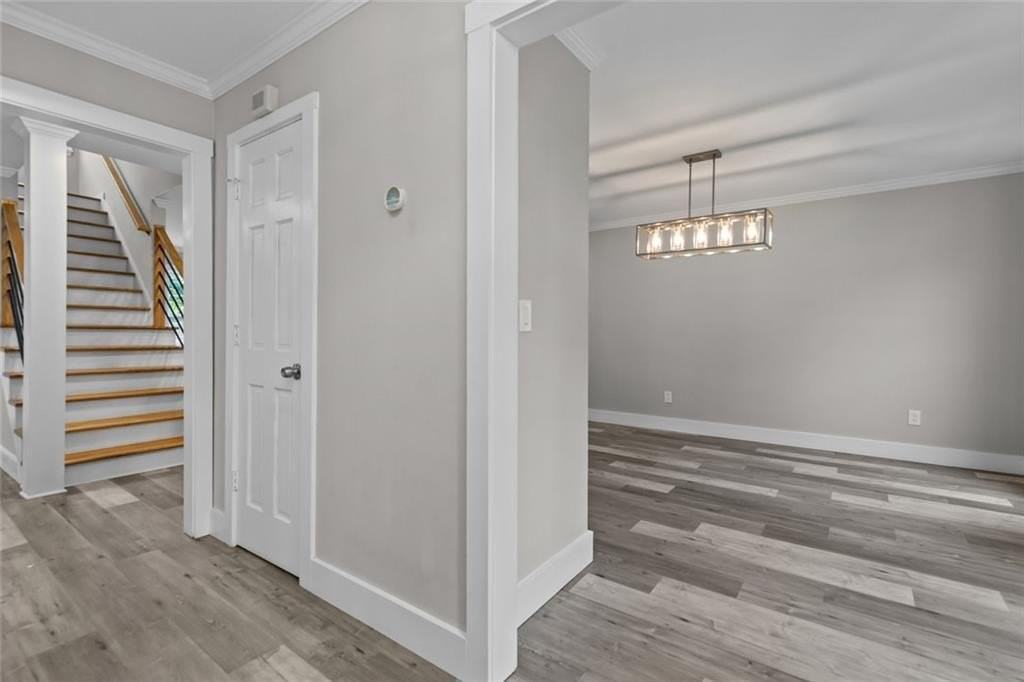 773 Huntington Way Nw - Photo 3 of 48