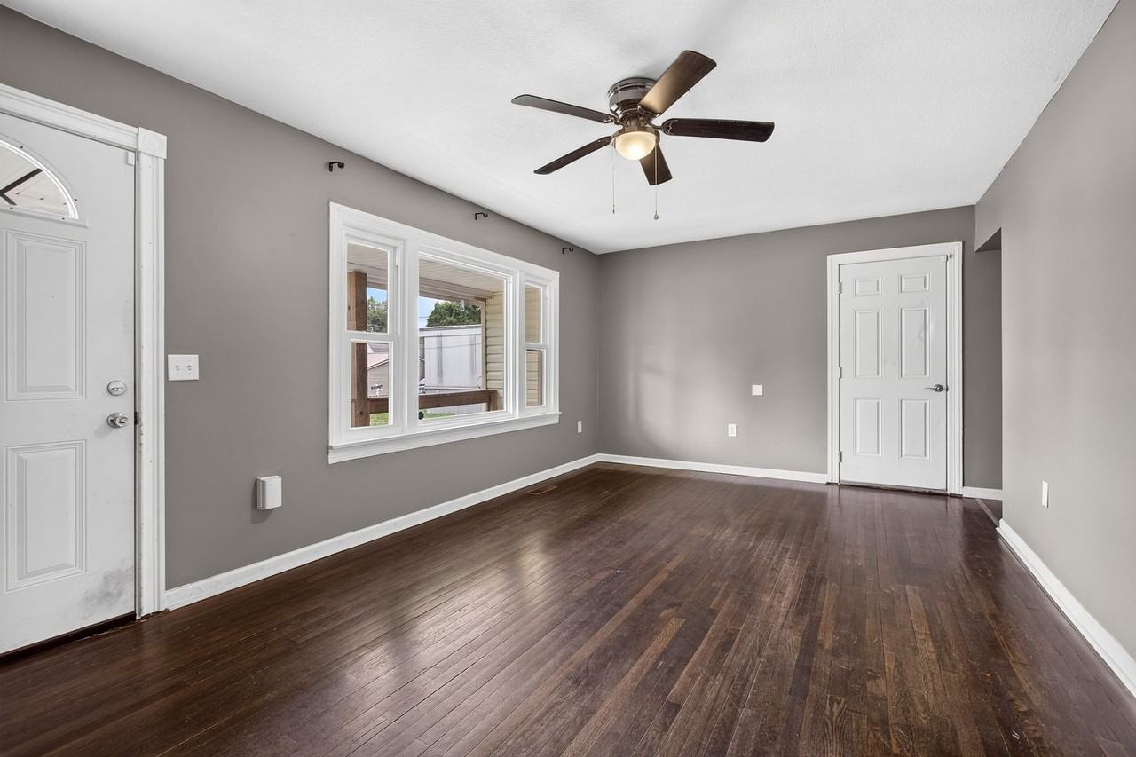 5475 Harpo St Nw - Photo 5 of 14
