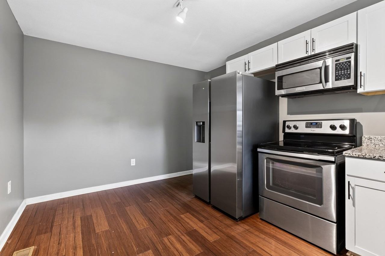 5475 Harpo St Nw - Photo 7 of 14