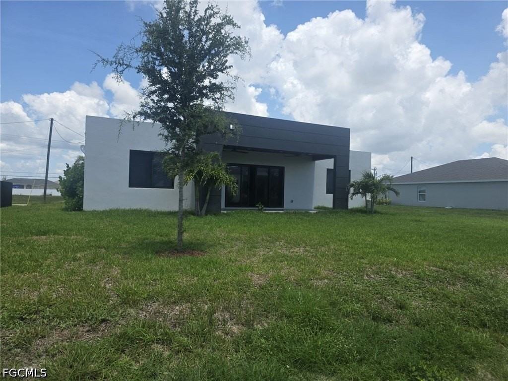 1220 Chiquita Blvd N - Photo 2 of 18