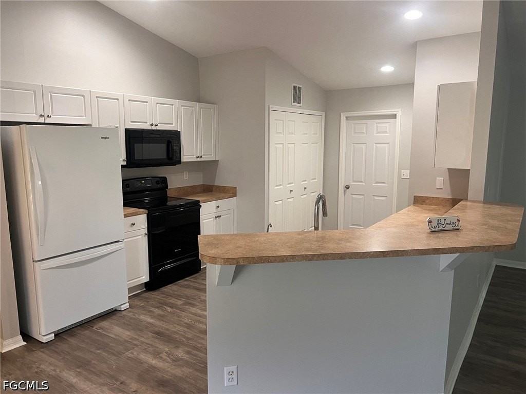 2329 Nw 31st St - Photo 2 of 16