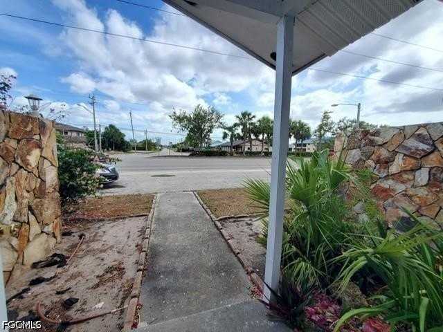 257 Cape Coral Pkwy E #B - Photo 3 of 24
