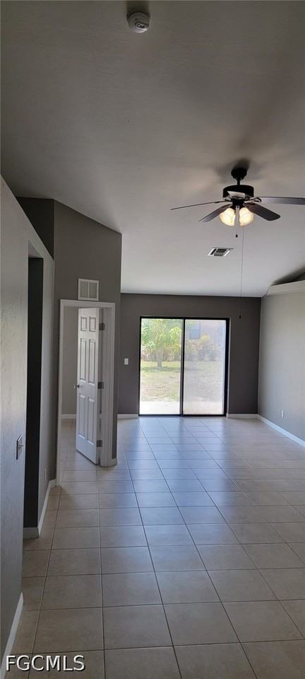 136 Se 12th Ter - Photo 4 of 14