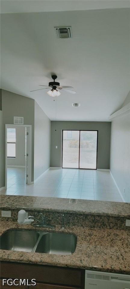 136 Se 12th Ter - Photo 6 of 14