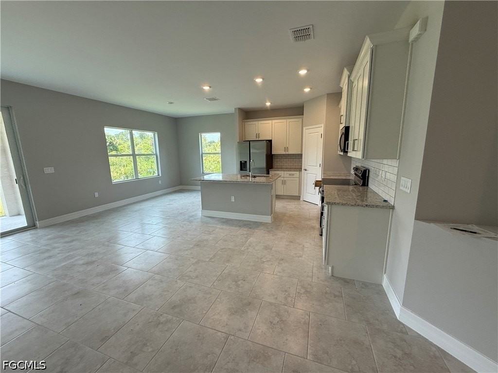 3607 62nd St W - Photo 6 of 31