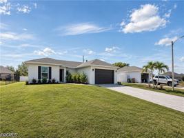 featured image of 2728 Ne 5th Pl