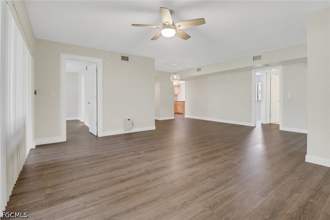 7115 Lakeridge Ct #110 - Photo 6 of 26