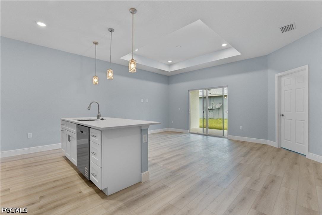1601 E 7th St - Photo 5 of 19
