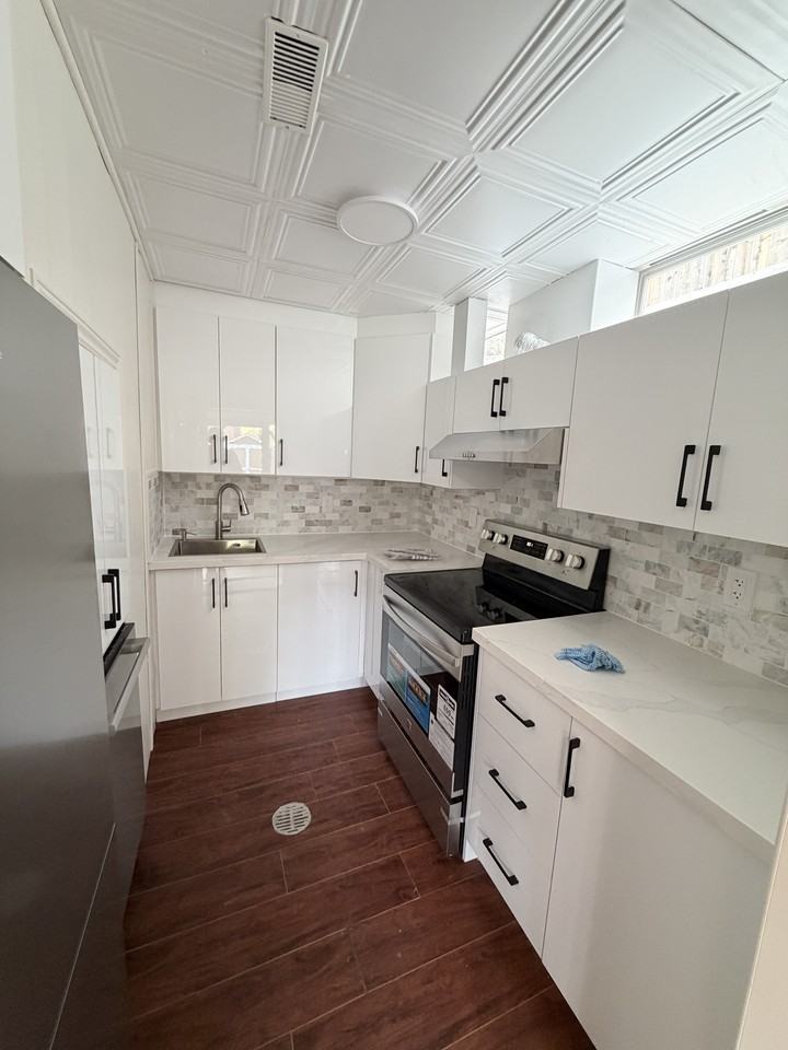 1150 Kipling Avenue - Photo 7 of 8