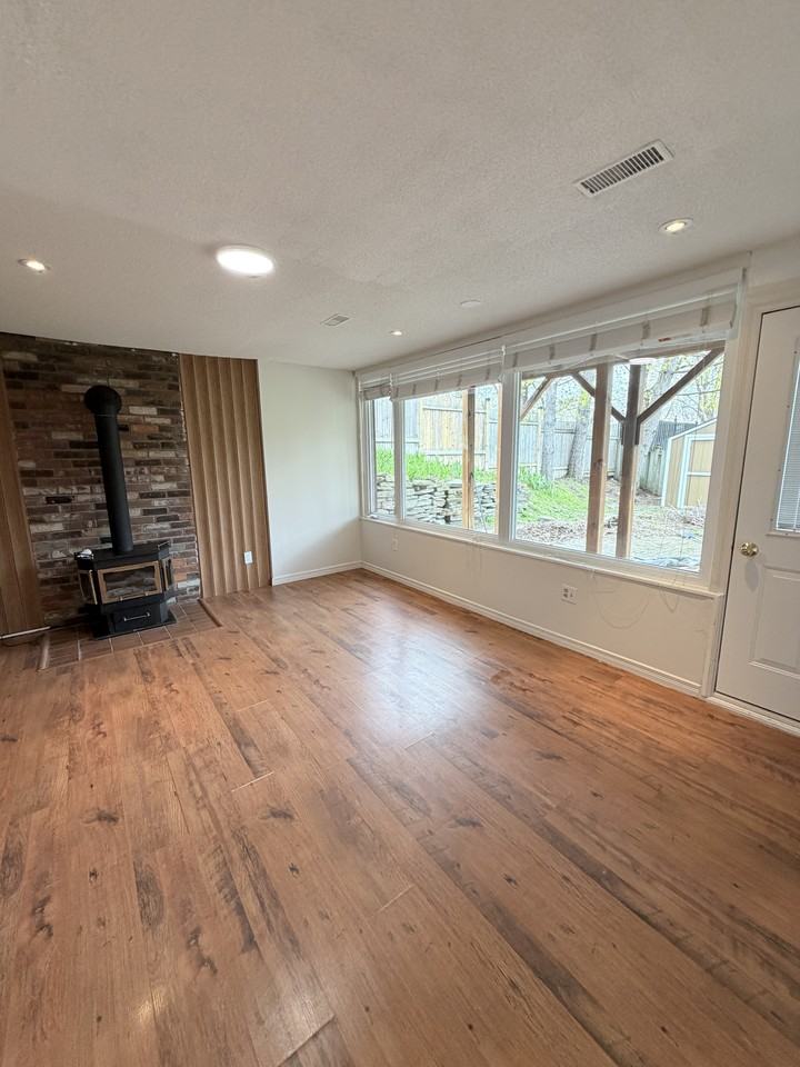 1150 Kipling Avenue - Photo 2 of 8