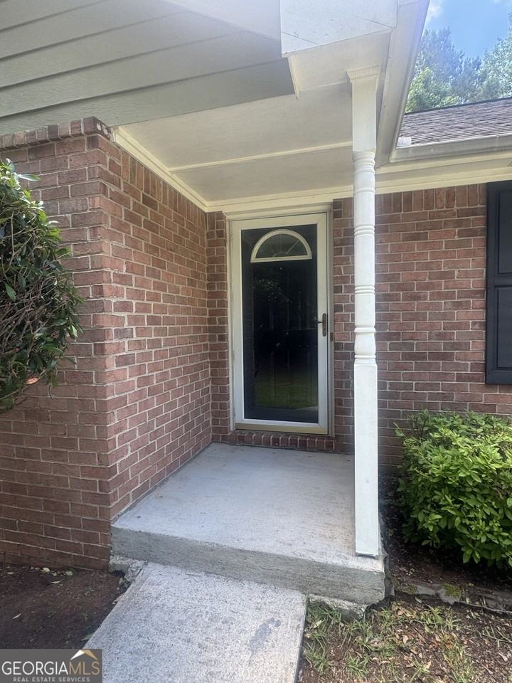 105 Fox Trail Pl - Photo 2 of 21