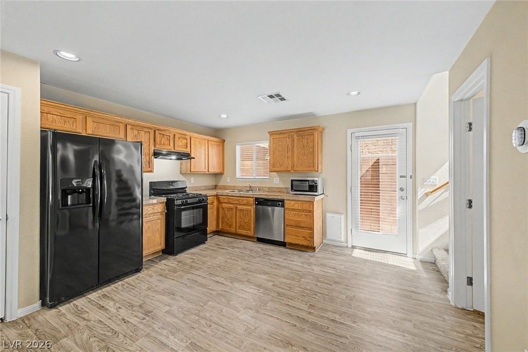 6077 Aripeka St - Photo 6 of 27