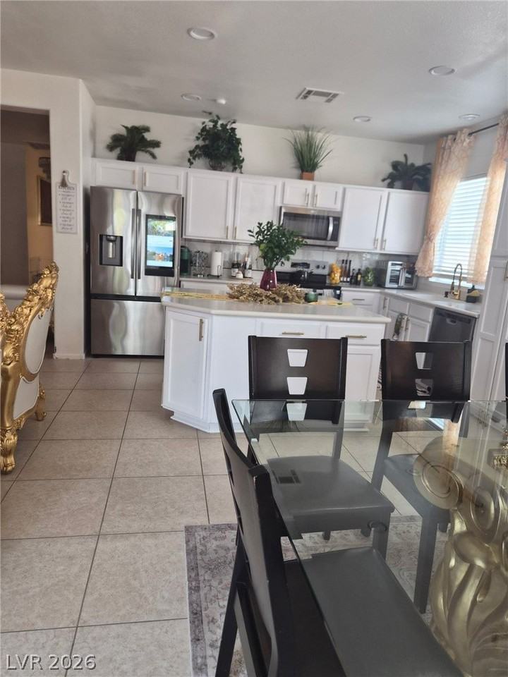 4724 S Adriano Way - Photo 2 of 6