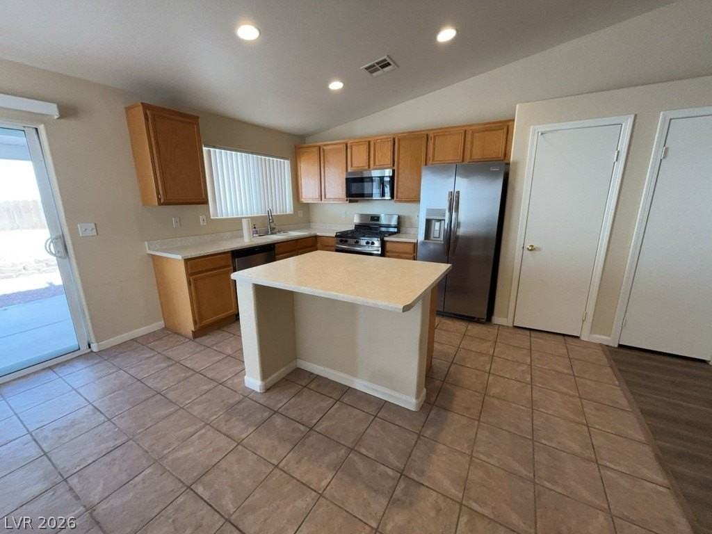 526 Regal Robin Way - Photo 4 of 11