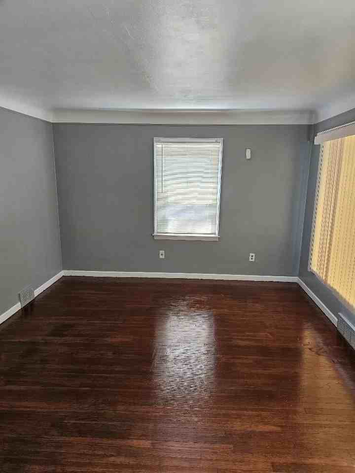 6156 Lodewyck St - Photo 3 of 10
