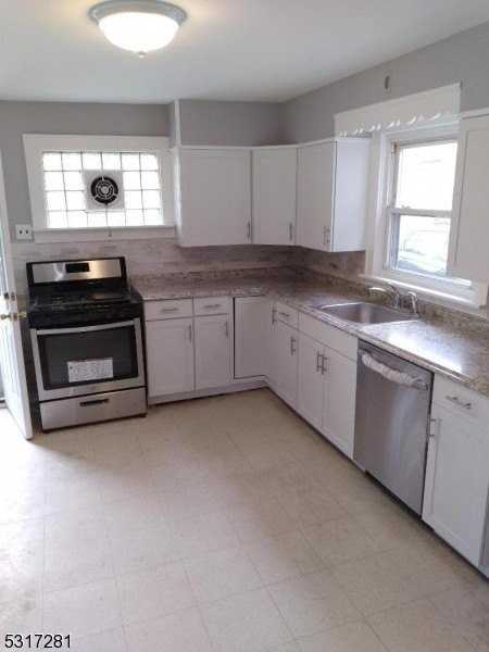 81 Mountainview Blvd #A - Photo 6 of 9