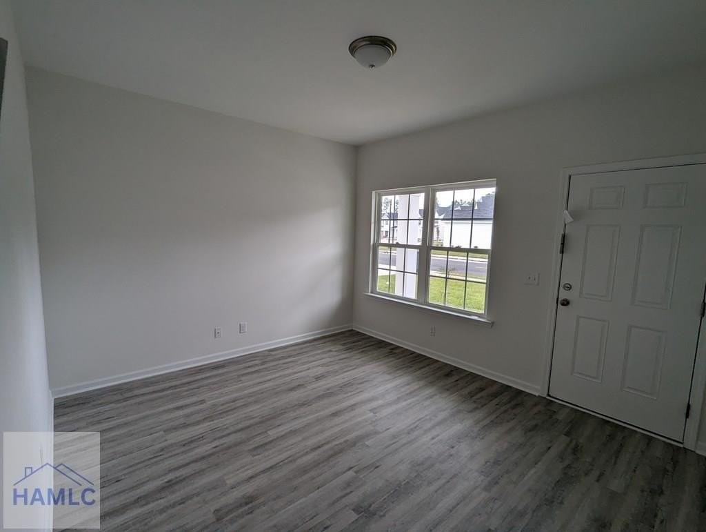 114 Alcove Ct - Photo 2 of 12