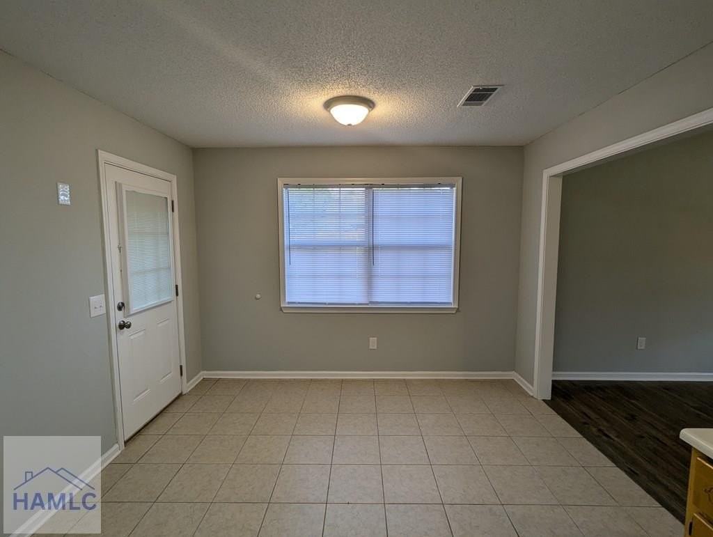 177 Sheila Dr - Photo 2 of 9